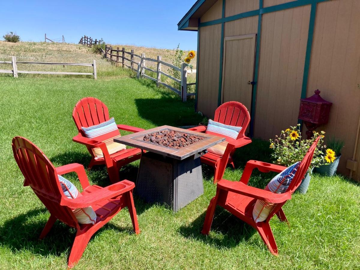 Yellowstone Cattle Baron Ensuite, Private Entrance & Parking - Prairie Rose B&B Cheyenne Exterior foto