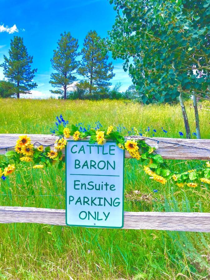 Yellowstone Cattle Baron Ensuite, Private Entrance & Parking - Prairie Rose B&B Cheyenne Exterior foto